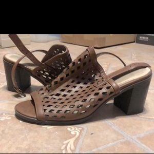 Brown open toed heeled sandals